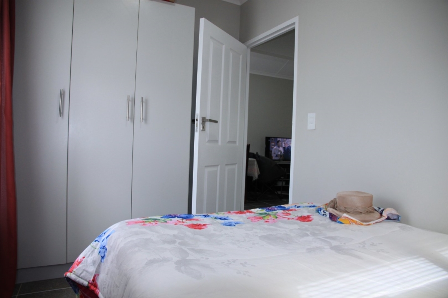 2 Bedroom Property for Sale in Kidds Beach Eastern Cape